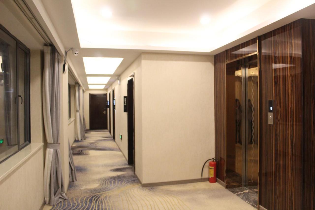 308 Hotel سيهانوكفيل المظهر الخارجي الصورة